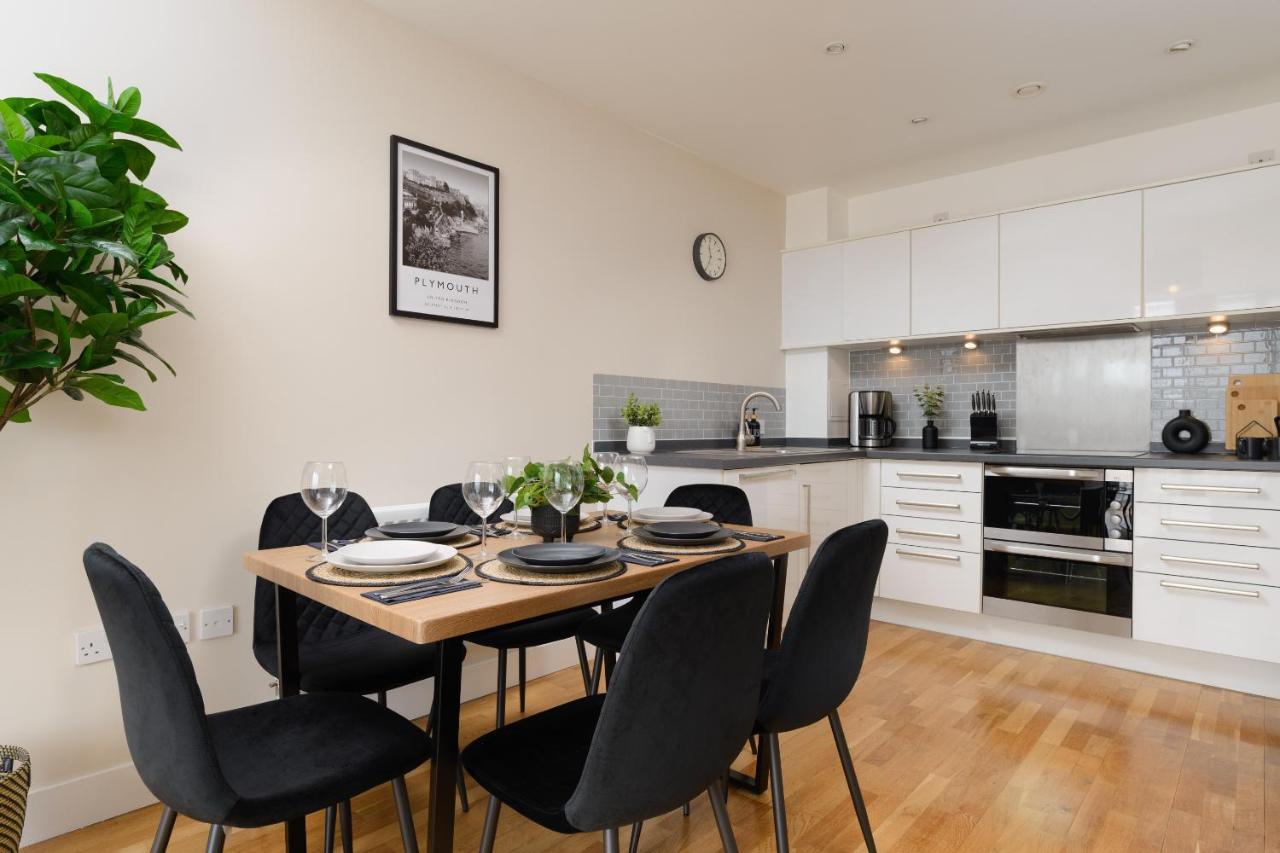Premium Apartment - Allocated Parking - Great Location Plymouth Eksteriør bilde