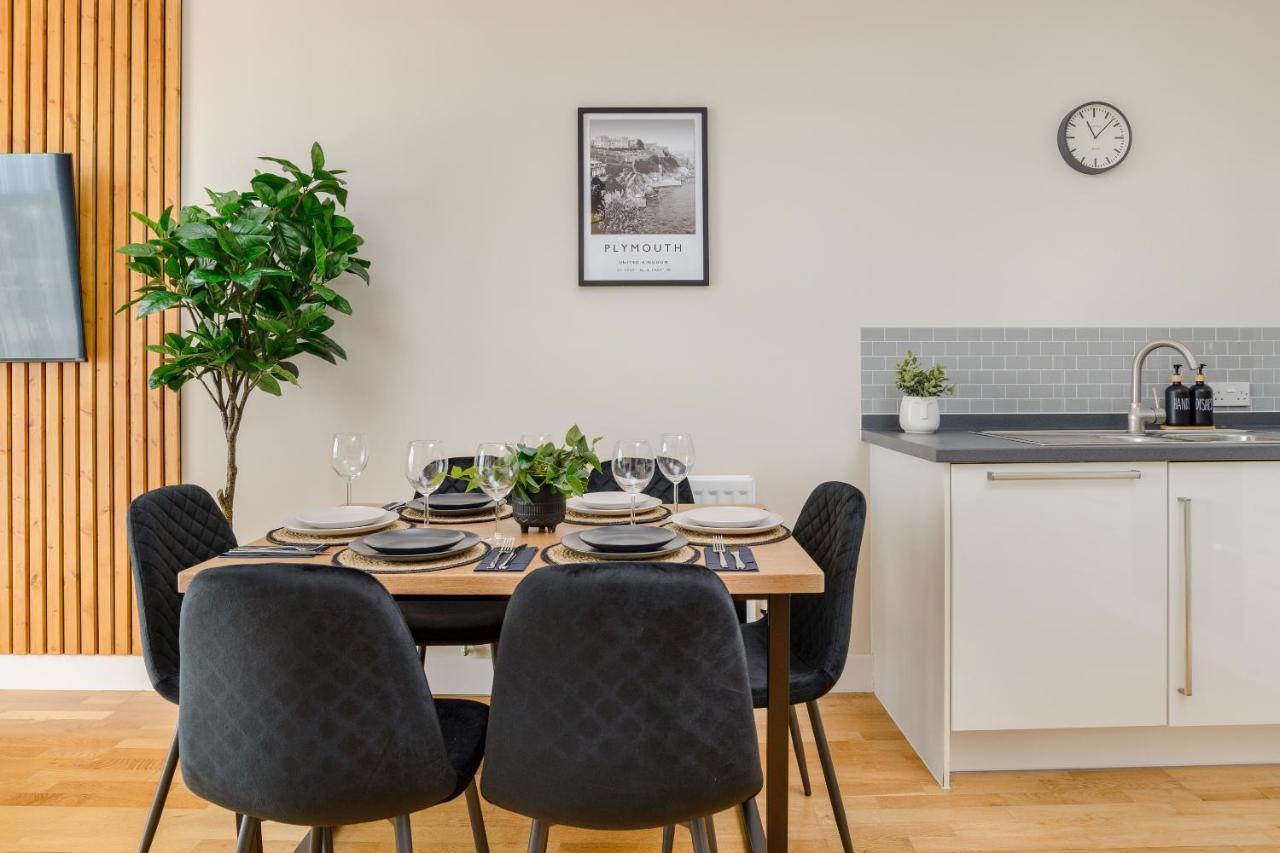 Premium Apartment - Allocated Parking - Great Location Plymouth Eksteriør bilde