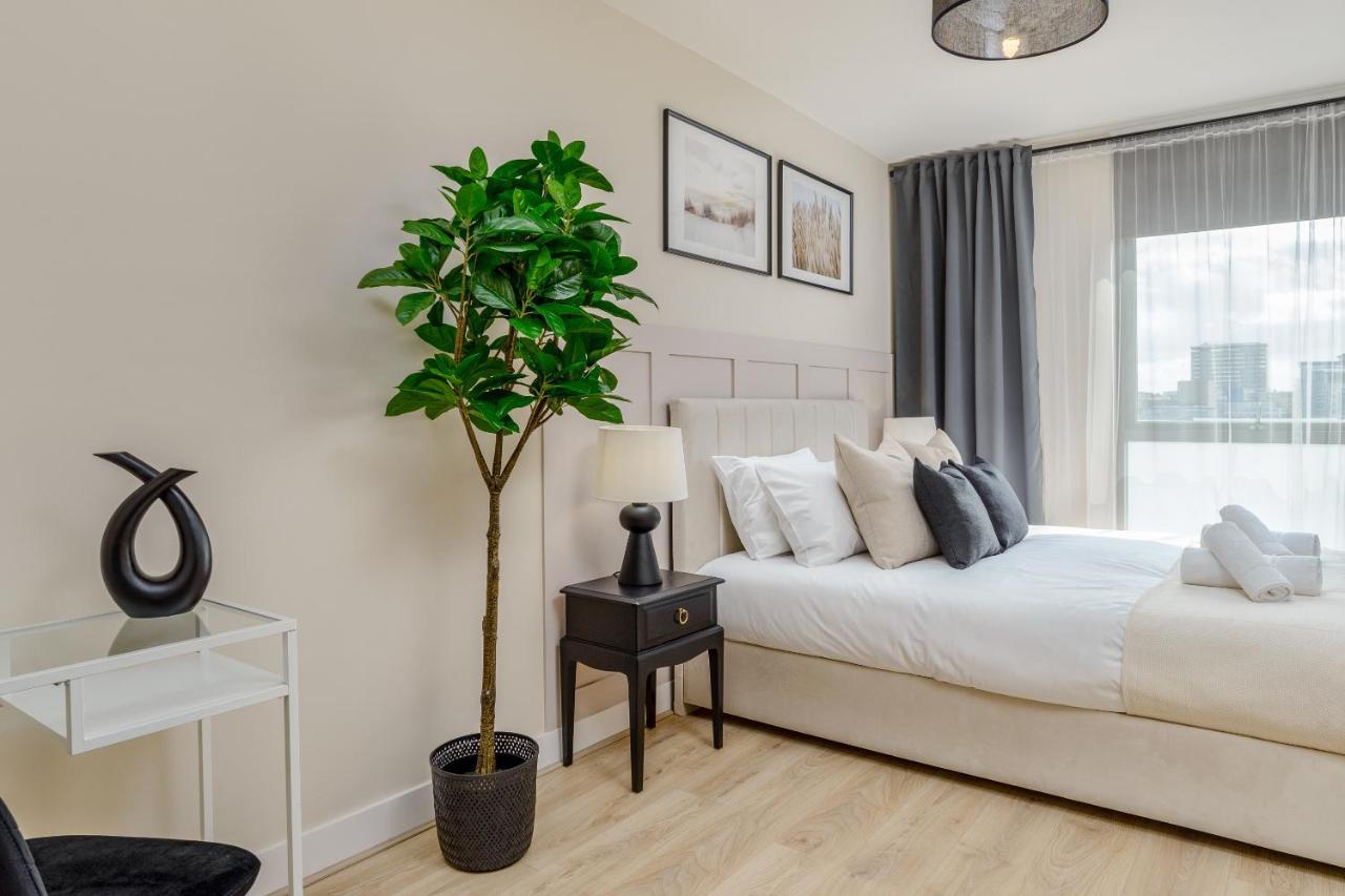 Premium Apartment - Allocated Parking - Great Location Plymouth Eksteriør bilde
